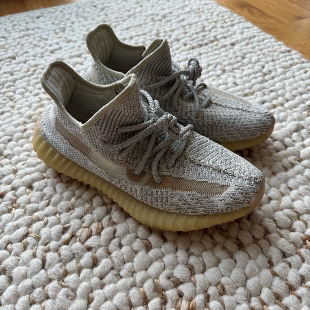 Adidas Yeezy Boost 350 V2 - Lundmark - Size 6